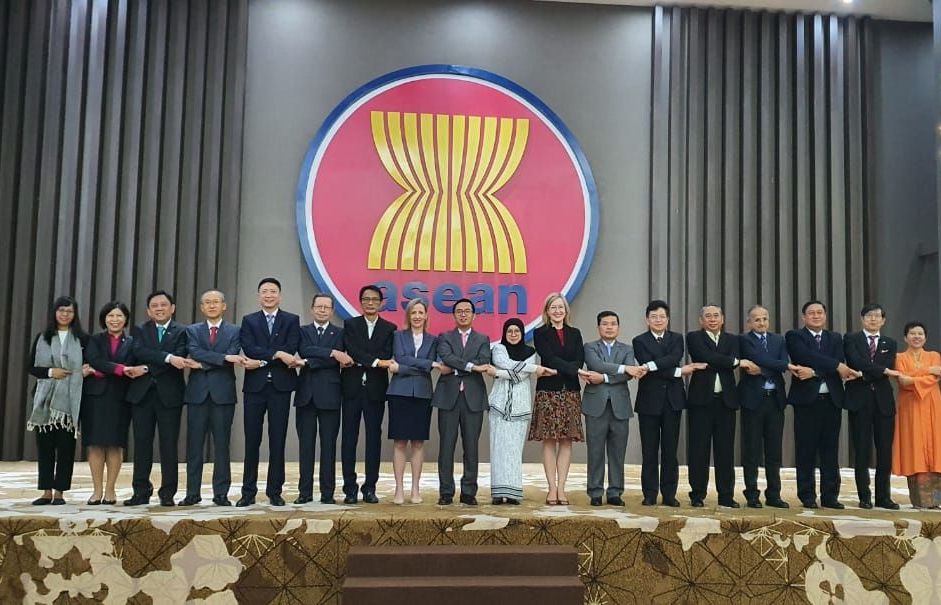 Đại sứ các nước thành viên Cấp cao Đông Á họp tại Jakarta
