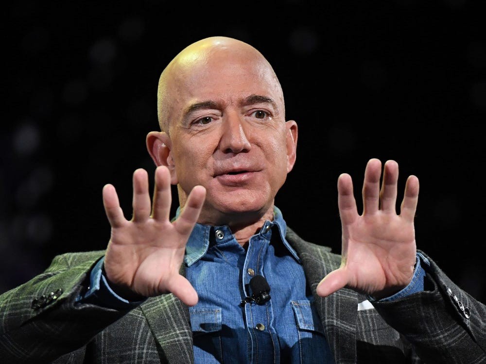 Điều ít biết về Jeff Bezos - tỷ phú giàu nhất thế giới