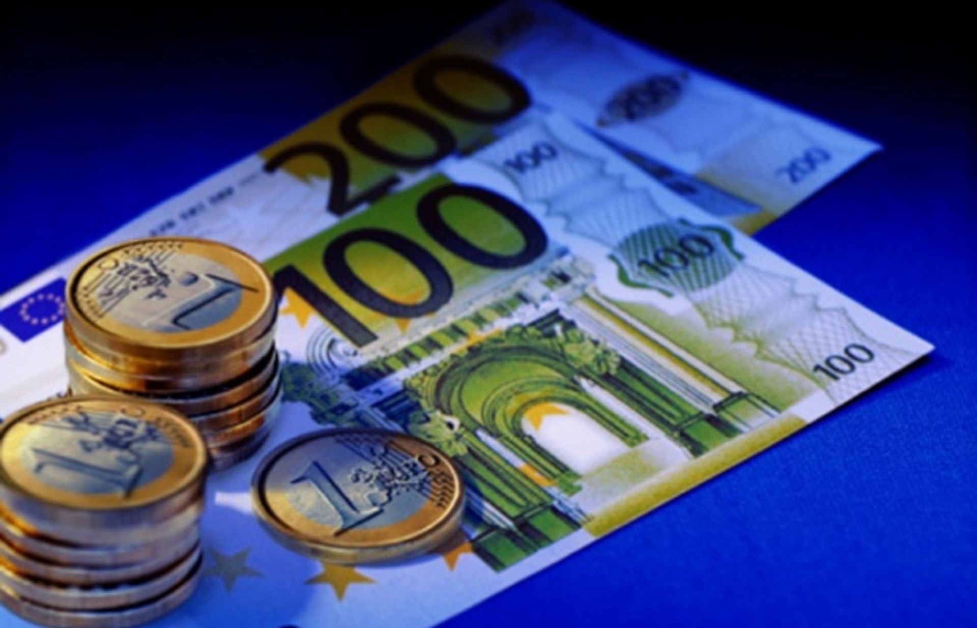 Dịch Covid-19: Pháp sẵn sàng chi hàng chục tỷ Euro để hỗ trợ các doanh nghiệp gặp khó khăn