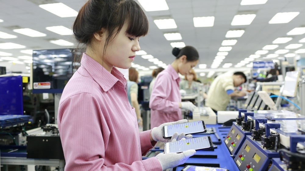 Xuất khẩu ngày 10-12/4: Cao dược liệu lần đầu 'xuất ngoại' đến Mỹ; điện thoại, máy tính Made in Vietnam thu về hơn 26 tỷ USD