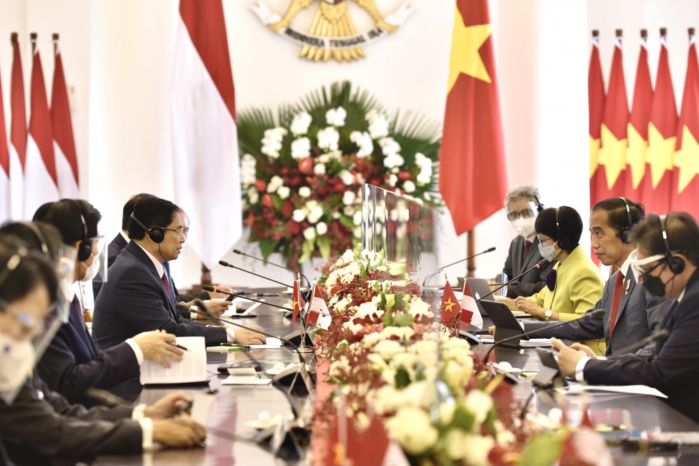 Thủ tướng Phạm Minh Chính gặp song phương Tổng thống Indonesia