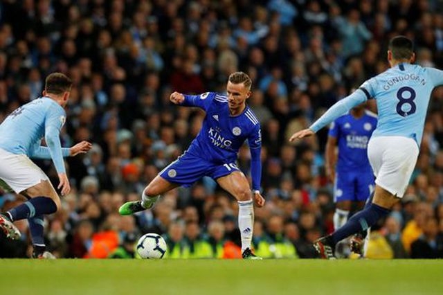 man city 1 0 leicester sieu pham cua hau ve kompany