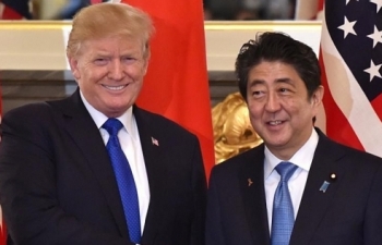 Tổng thống Mỹ Donald Trump bắt đầu chuyến thăm tới Nhật Bản