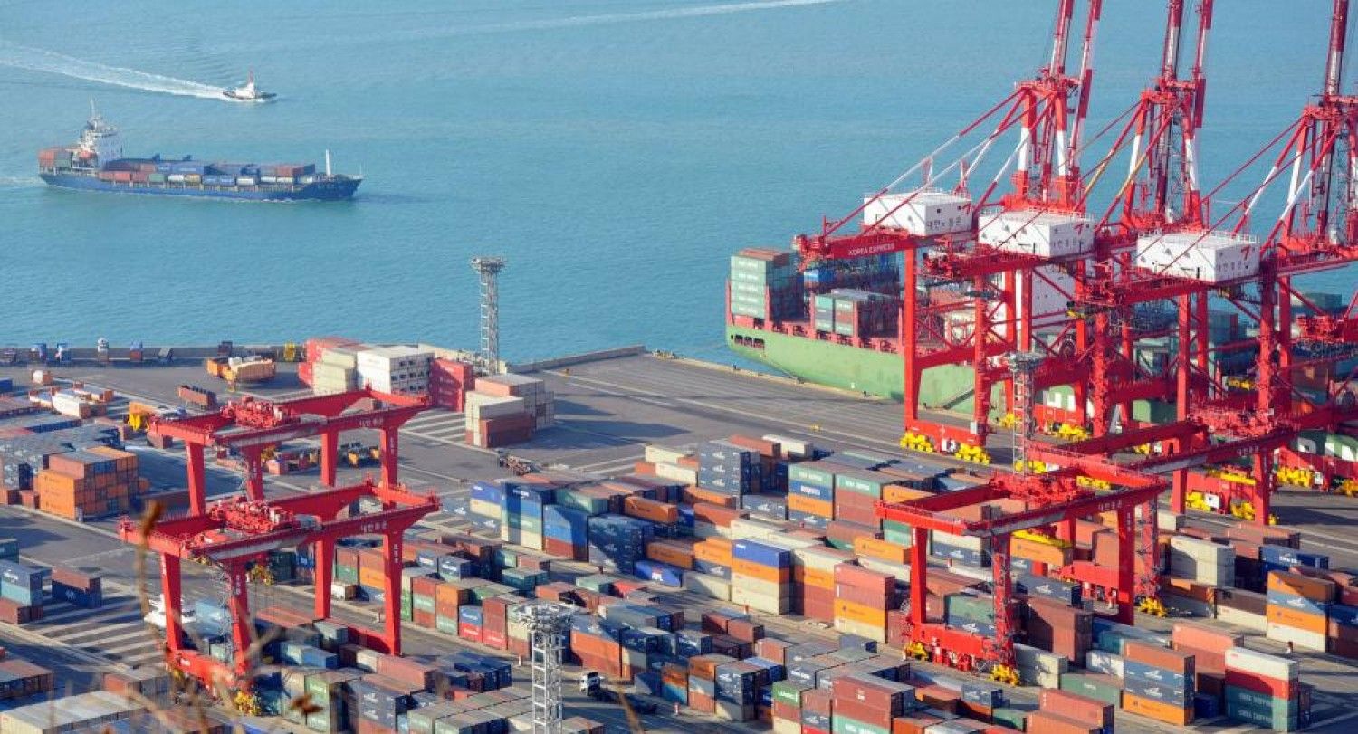 Xuất khẩu của Hàn Quốc đầu tháng 5 giảm gần 50%