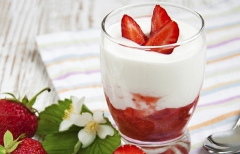 Ăn sữa chua thường xuyên có thể phòng ung thư đường ruột