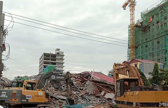 Ít nhất 7 người thiệt mạng, 18 người bị thương trong vụ sập nhà 7 tầng tại Campuchia