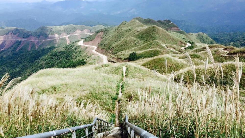 du lich quang ninh kham pha kho bau diem den hap dan trong he nay