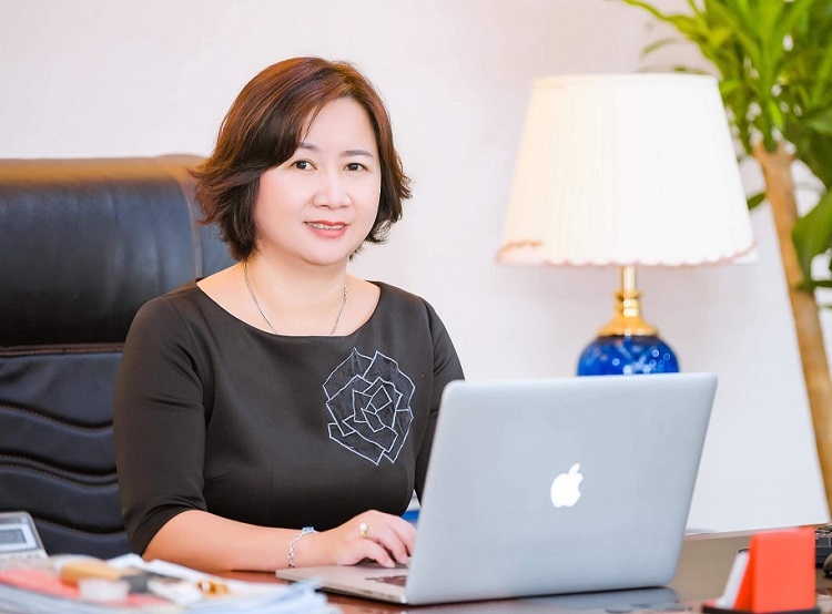 Bà Nguyễn thị Thanh Hương từng là một diễn giả trong nhiều hội thảo liên quan đến hoạt động của thị trường BĐS (Ảnh: Nhân vật cung cấp) 