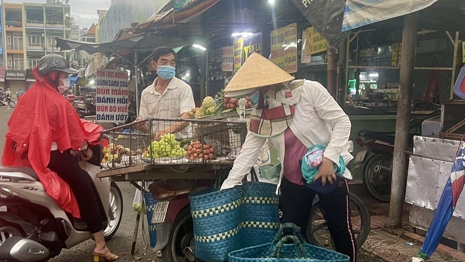 TP. Hồ Chí Minh: Nhiều đối tượng lao động phổ thông được hỗ trợ tiền do tác động dịch Covid-19