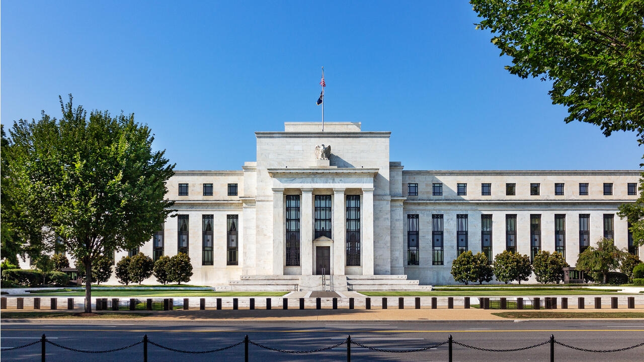Fed tăng lãi suất lần thứ 11,