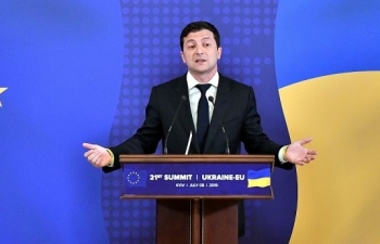 Tổng thống Ukraine mong chờ hợp tác chặt chẽ với tân Chủ tịch EC