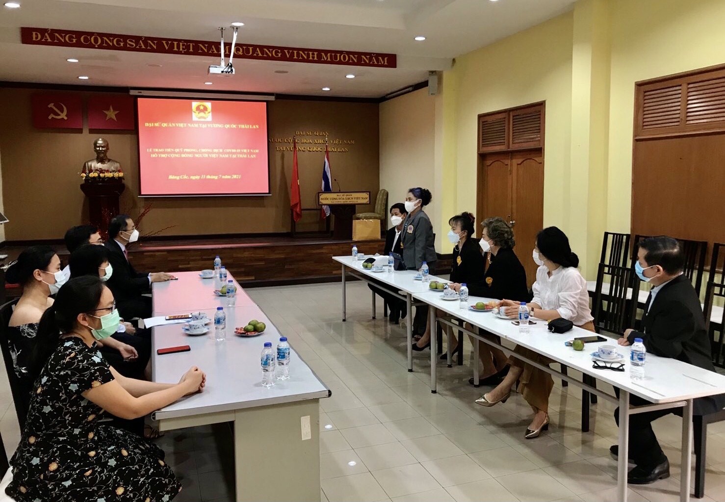 Cộng đồng người Việt Nam tại Thái Lan ủng hộ quỹ vaccine Covid-19