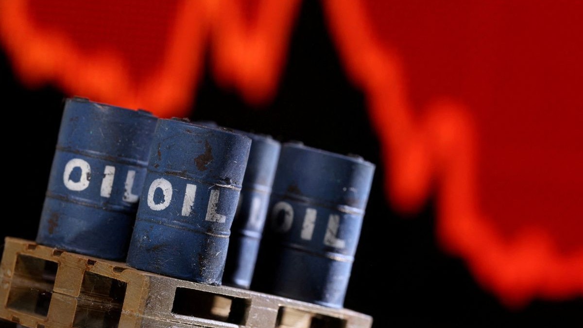 Áp trần giá dầu Nga: Chuyên gia nói Mỹ giáng 'đòn mạnh' nhưng là 'chiến lược rủi ro'; Moscow ra 'tối hậu thư'