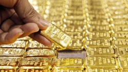 Giá vàng hôm nay 16.10: Số phận gói cứu trợ kinh tế Mỹ chông chênh, giá vàng đồng loạt chịu 'tiêu cực'