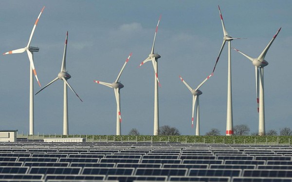 Cánh đồng điện gió ở vùng Weder, Đức