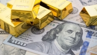 Giá vàng hôm nay 26/8: Giá vàng 'chông chênh' trước vua tiền tệ USD, khẩu vị rủi ro giảm, nhà đầu tư chọn mua vàng?