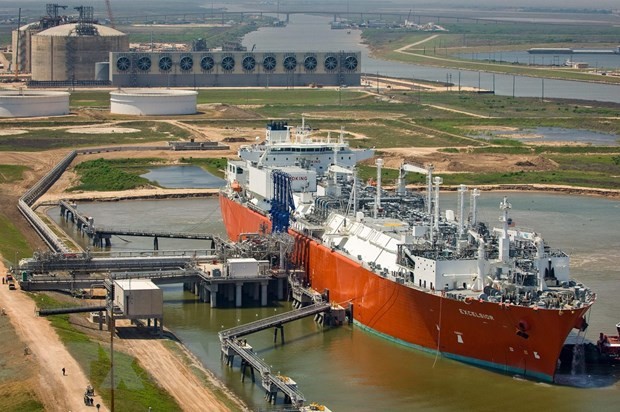 Tàu chở khí hóa lỏng MV Excelsior neo tại cảng Texas, Mỹ. (Nguồn: Bloomberg) Tàu chở khí hóa lỏng MV Excelsior neo tại cảng Texas, Mỹ. (Nguồn: Bloomberg)
