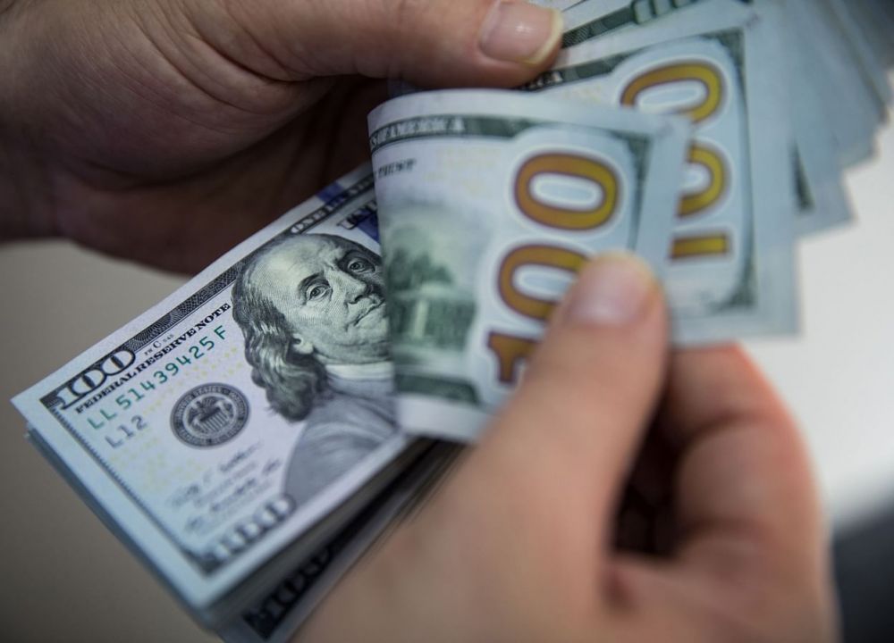 Tỷ giá USD hôm nay 18/3: Vàng bật tăng mạnh, USD quay đầu