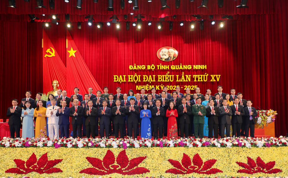 chum anh toan canh dai hoi dai bieu dang bo tinh quang ninh lan thu xv