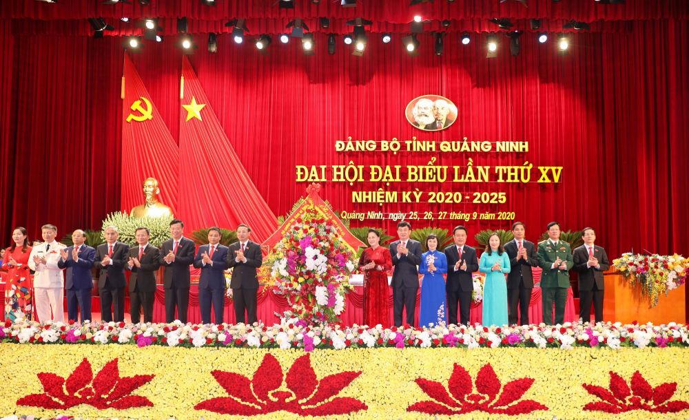 chum anh toan canh dai hoi dai bieu dang bo tinh quang ninh lan thu xv