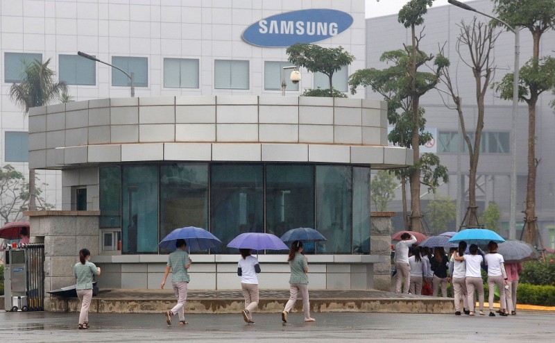Các thương hiệu công nghệ lớn như Samsung đang mở rộng hoạt động tại Việt Nam. (Nguồn: Reuters)