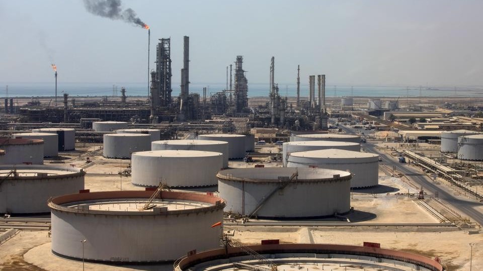 OPEC+ cắt giảm sản lượng: Tình thân bị thử thách
