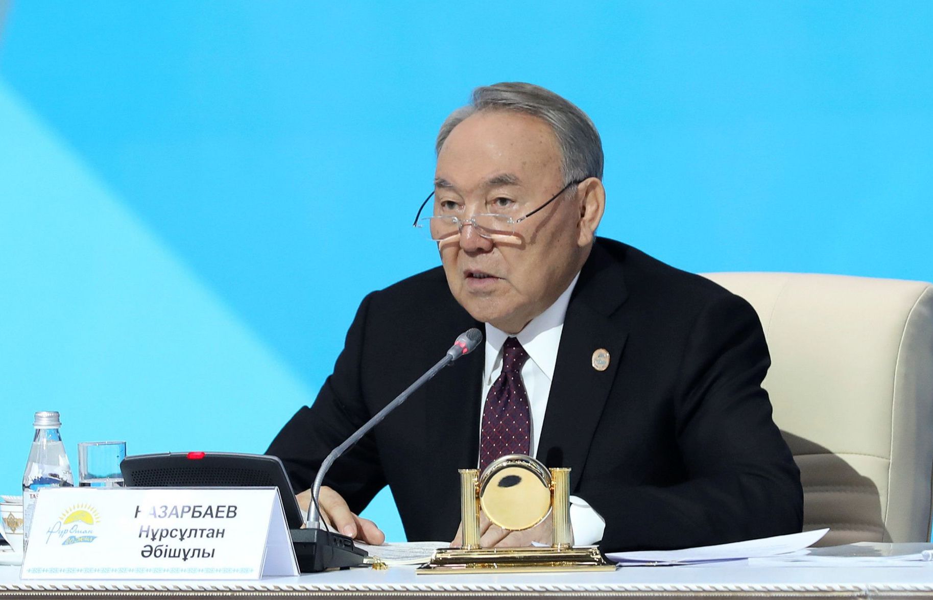Cựu Tổng thống Kazakhstan đề nghị tổ chức cuộc gặp Nga - Ukraine để giải quyết xung đột