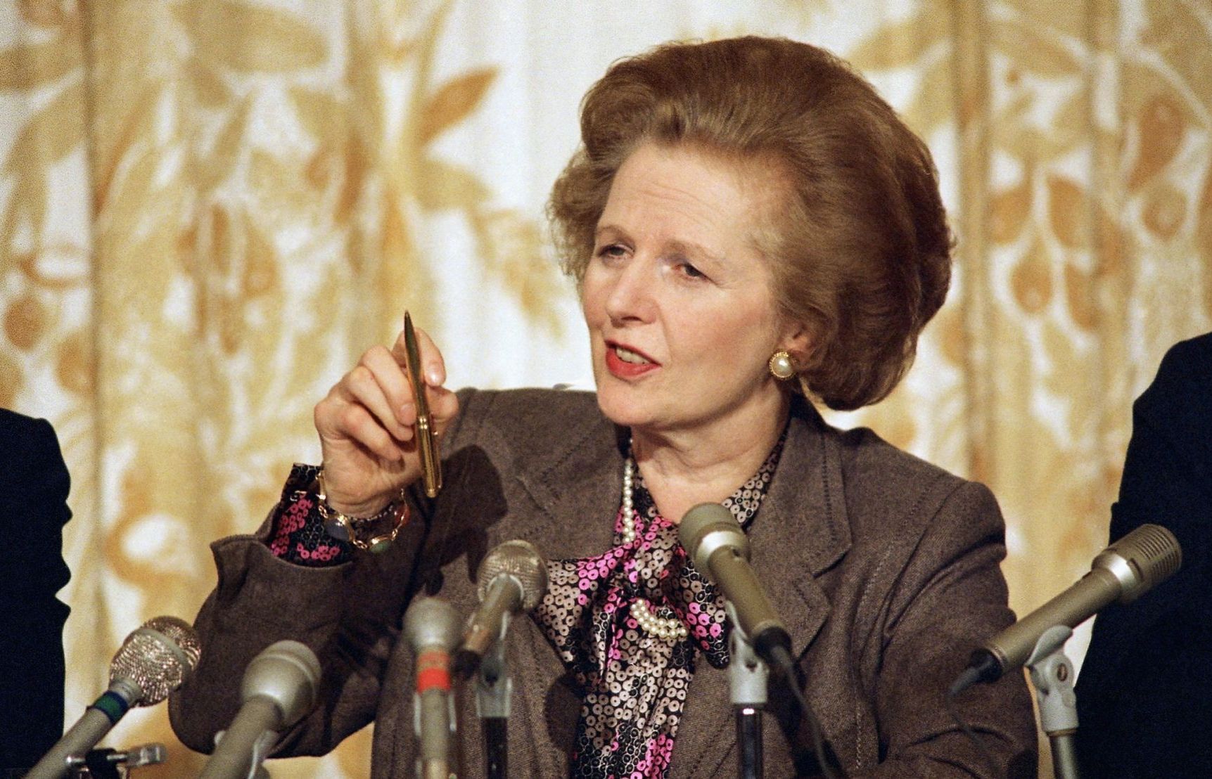 Cuộc đời 'người đàn bà thép' Margaret Thatcher: Tuổi xuân huy hoàng, tuổi già hiu quạnh