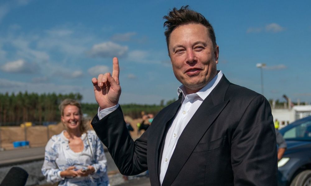 Chỉ trong một năm, giá trị tài sản của Elon Musk đã tăng hơn 100 tỷ USD. Ảnh: EPA