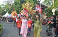 Quảng bá du lịch Việt Nam tại Lễ hội đường phố Denpasar, Indonesia