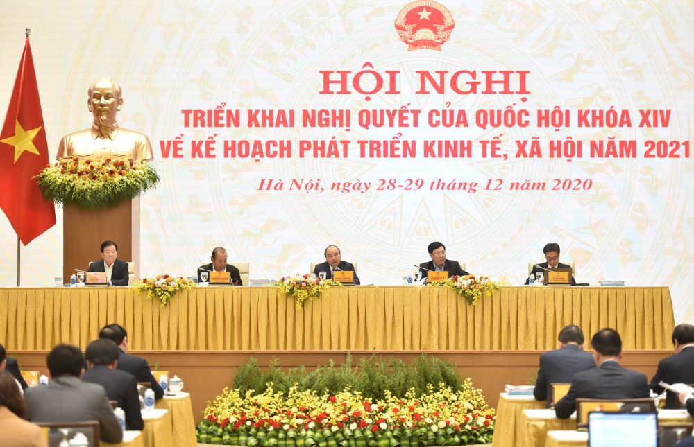 Thủ tướng Nguyễn Xuân Phúc chủ trì Hội nghị.