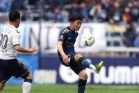 Gangwon FC công bố bản hợp đồng mới Xuân Trường