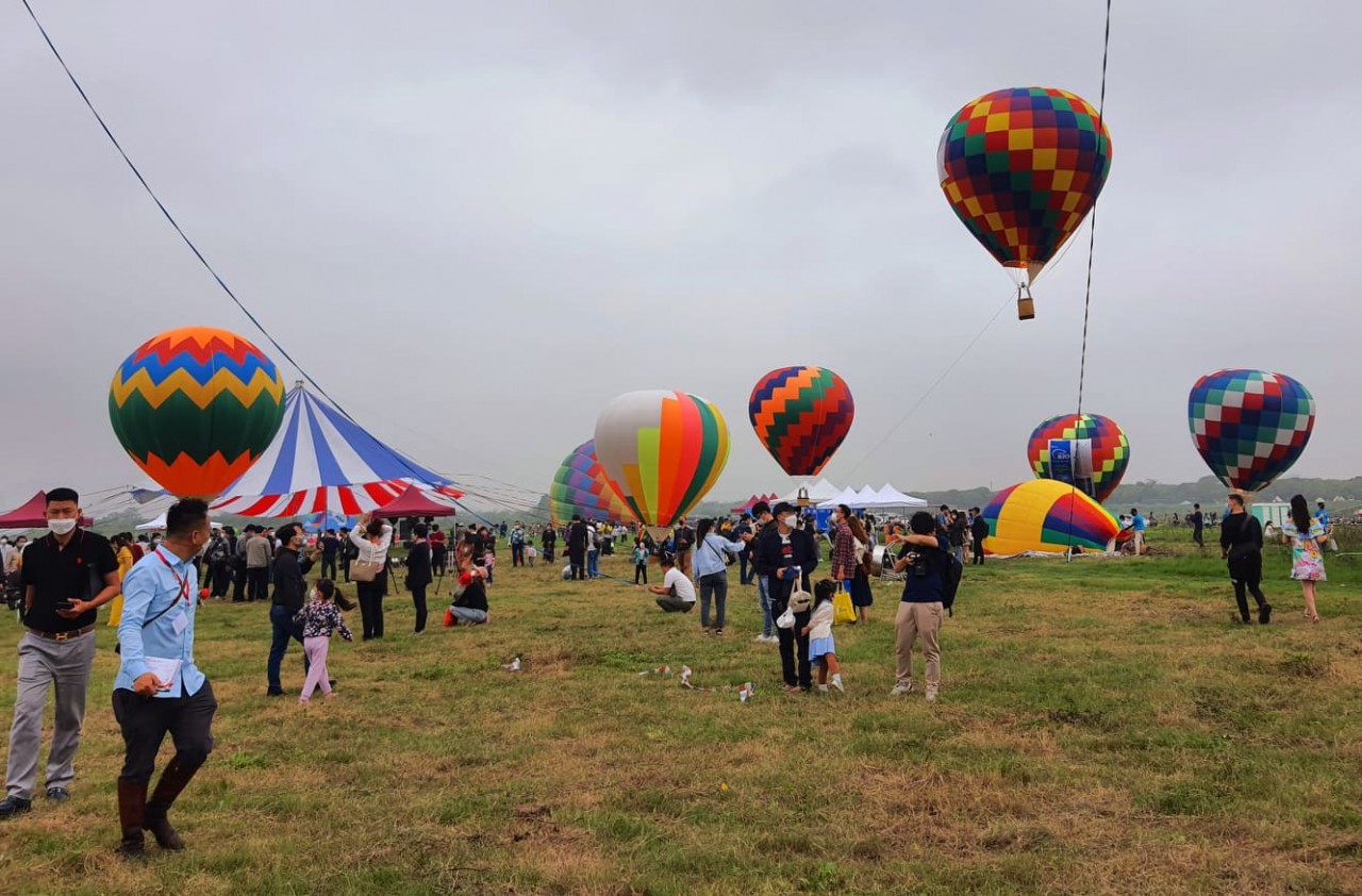 Trải nghiệm bay khinh khí cầu lần đầu tiên có mặt tại Hà Nội