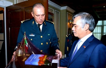 Bộ trưởng Quốc Phòng Mexico tiếp Đại sứ Nguyễn Hoài Dương