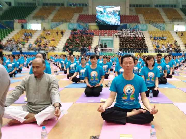 Ngày Yoga Quốc tế tại Việt Nam: Đến hẹn lại lên!