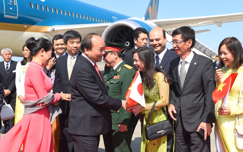 pm starts tour to japan