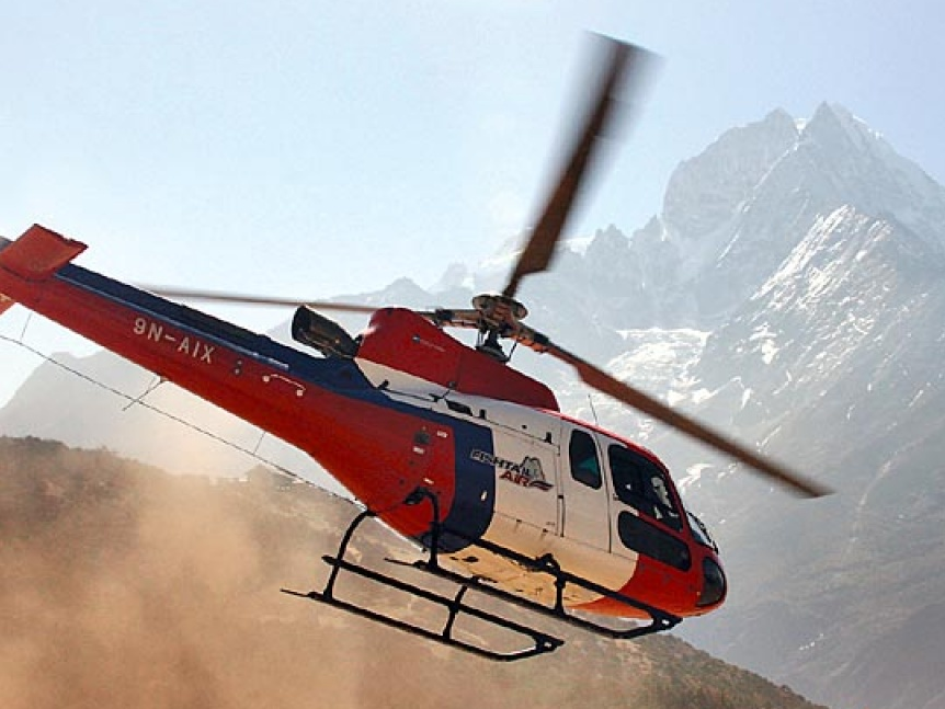 Nepal: Máy bay rơi, 7 người thiệt mạng