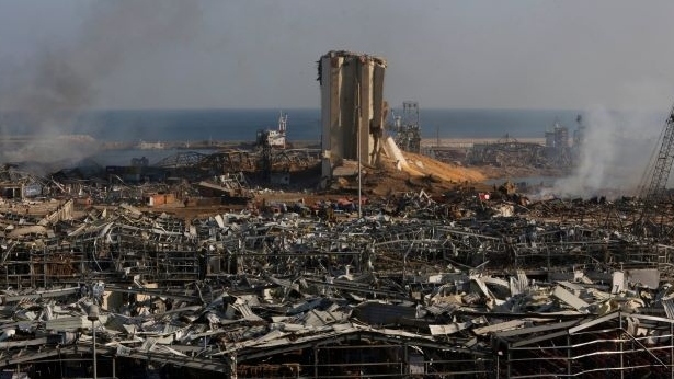 Lebanon: Nổ xe bồn chở xăng dầu, hàng chục người thiệt mạng