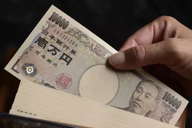 Nhật Bản: Đồng yen tiếp đà tăng giá so với USD