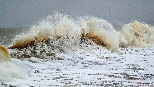 The low pressure area over the North East Sea has strengthened into a tropical depression