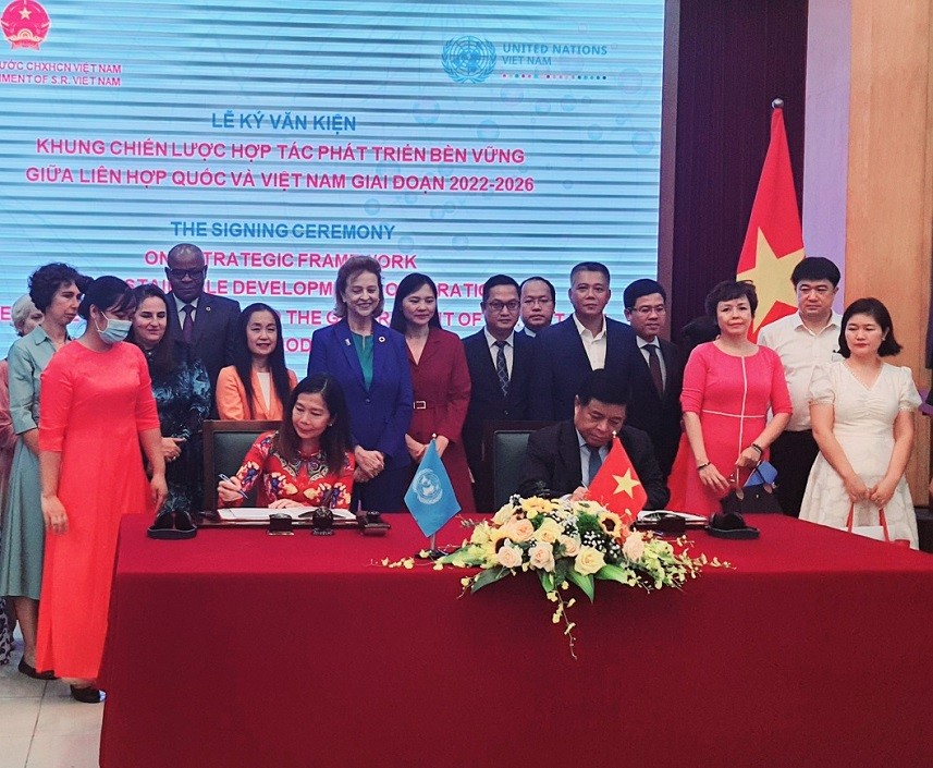 Lễ ký văm kiện khung chiến lược hợp tác phát triển bền vững giữa LHQ và Việt Nam giai đoan 2022-2026