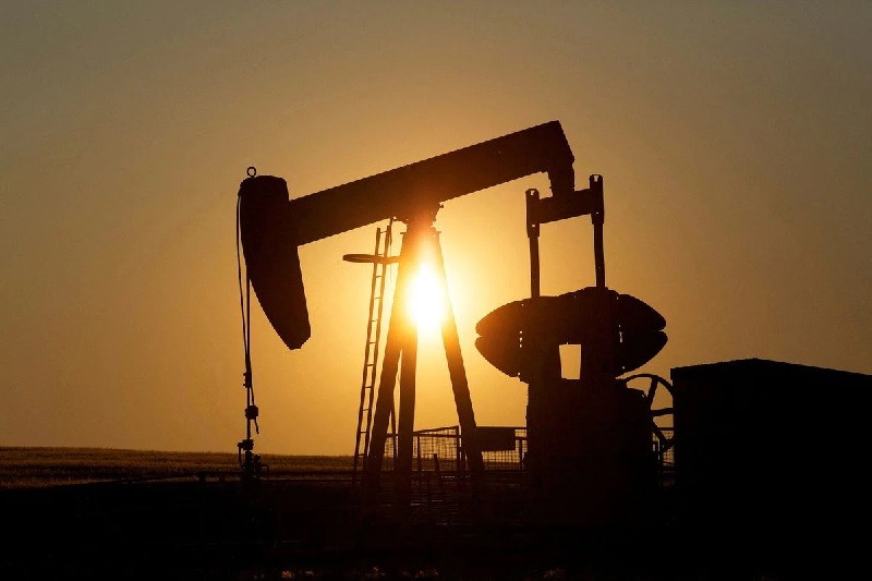 Giá dầu thế giới khó đoán định, tăng trong ngày thứ 2 liên tiếp