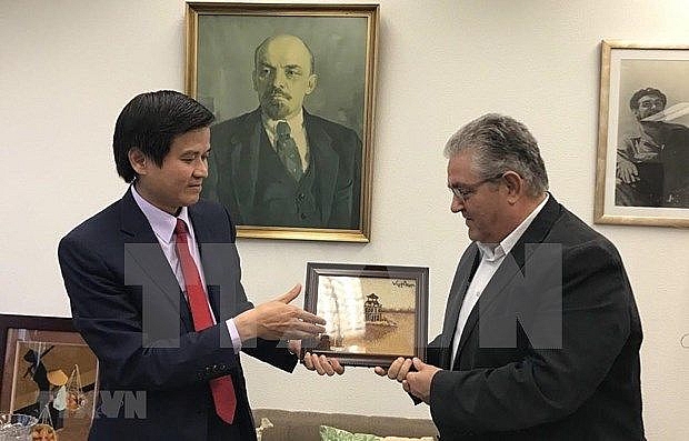 communist parties of vietnam greece seek stronger ties