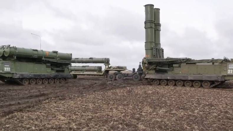 Nga hoàn thiện vòng tròn phòng thủ bất khả xâm phạm với hệ thống S-300V4