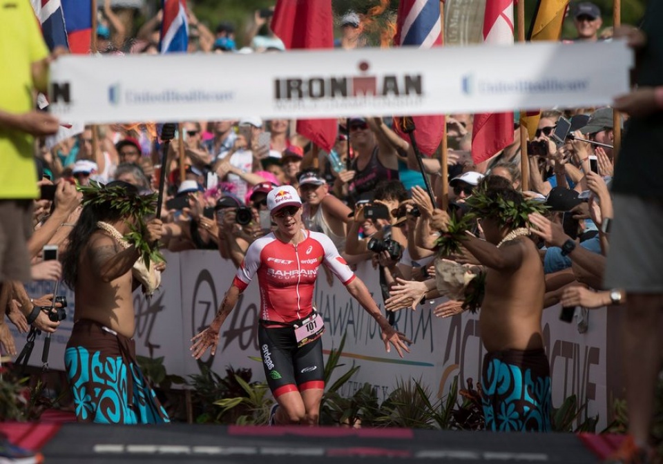 khoang khac giai vo dich the gioi danh gia ironman thu 38