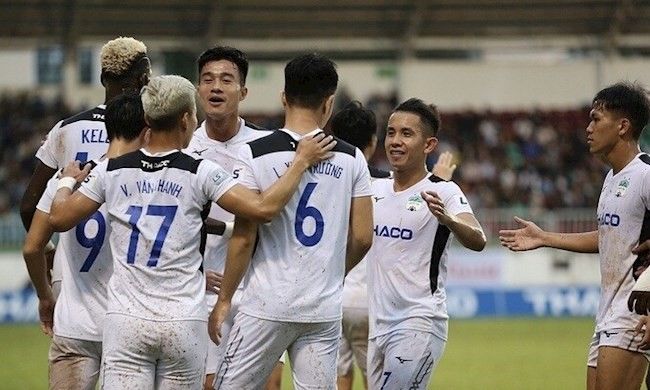 hagl khang dinh khong da cho vui quyet lot vao top 5 vleague 2020