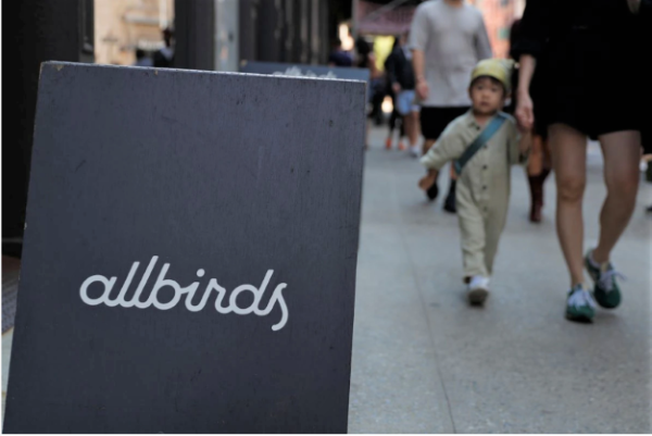 Allbirds chào bán 19,2 triệu cổ phiếu và đặt mục tiêu giá trị thị trường lên hơn 2 tỷ USD sau khi IPO