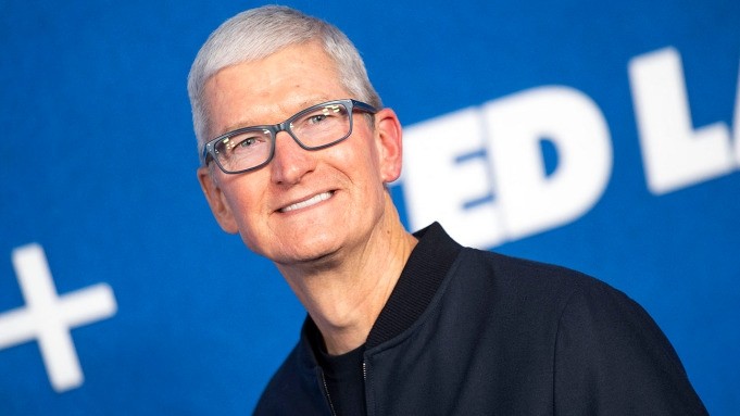 Apple CEO Tim Cook appreciates Vietnam market potential