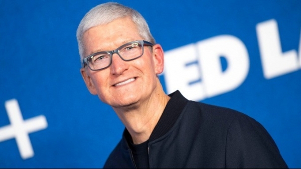 Apple CEO Tim Cook appreciates Vietnam market potential