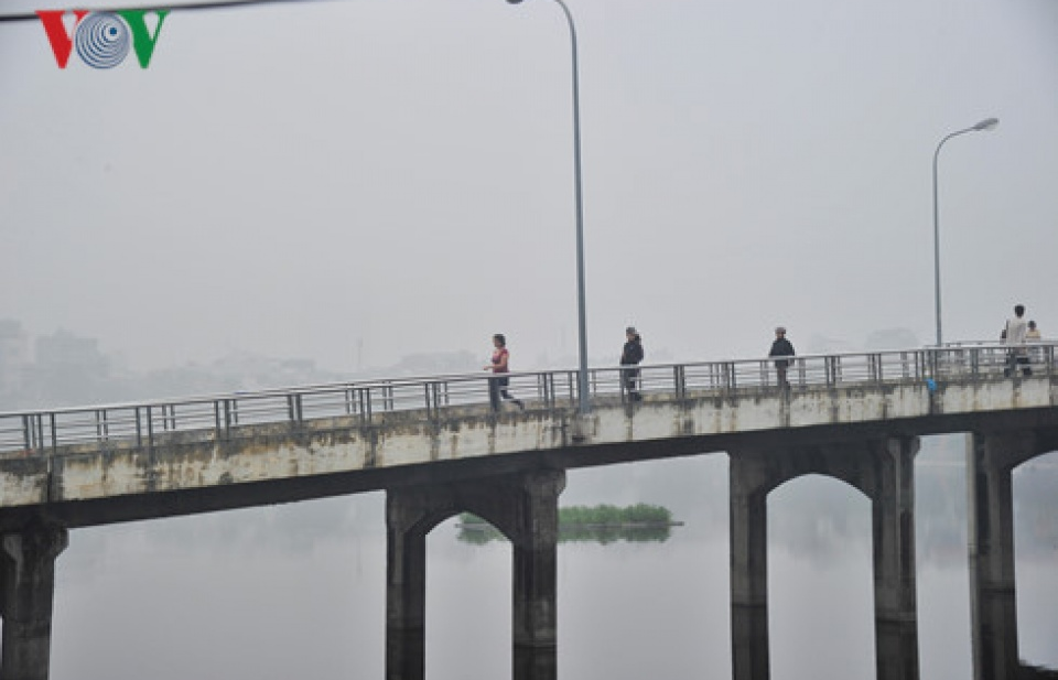 Sương mù vẫn tiếp diễn trong thời gian tới tại Hà Nội